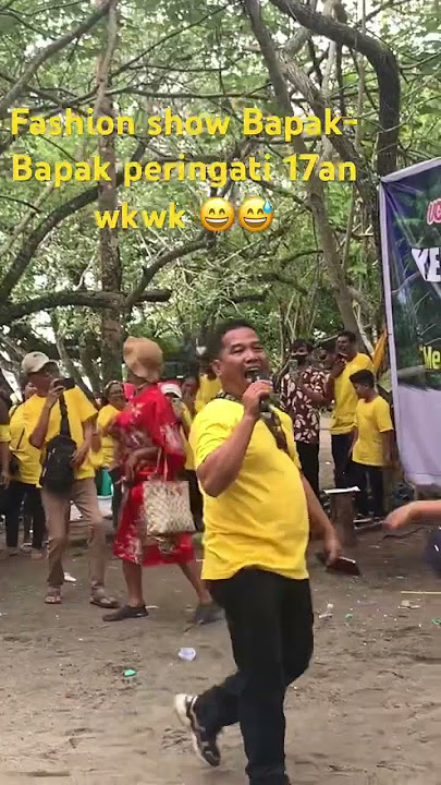 Heboh Bapak-Bapak Lomba Fashion show 17 Agustus🤣
