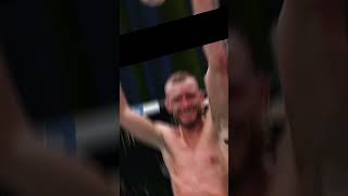 THE REVERSE TRIANGLE FROM DAVEY GRANT?!  Exactly how  @DaveyGrantMMAdrew it up! #UFCLasVegas #Davey