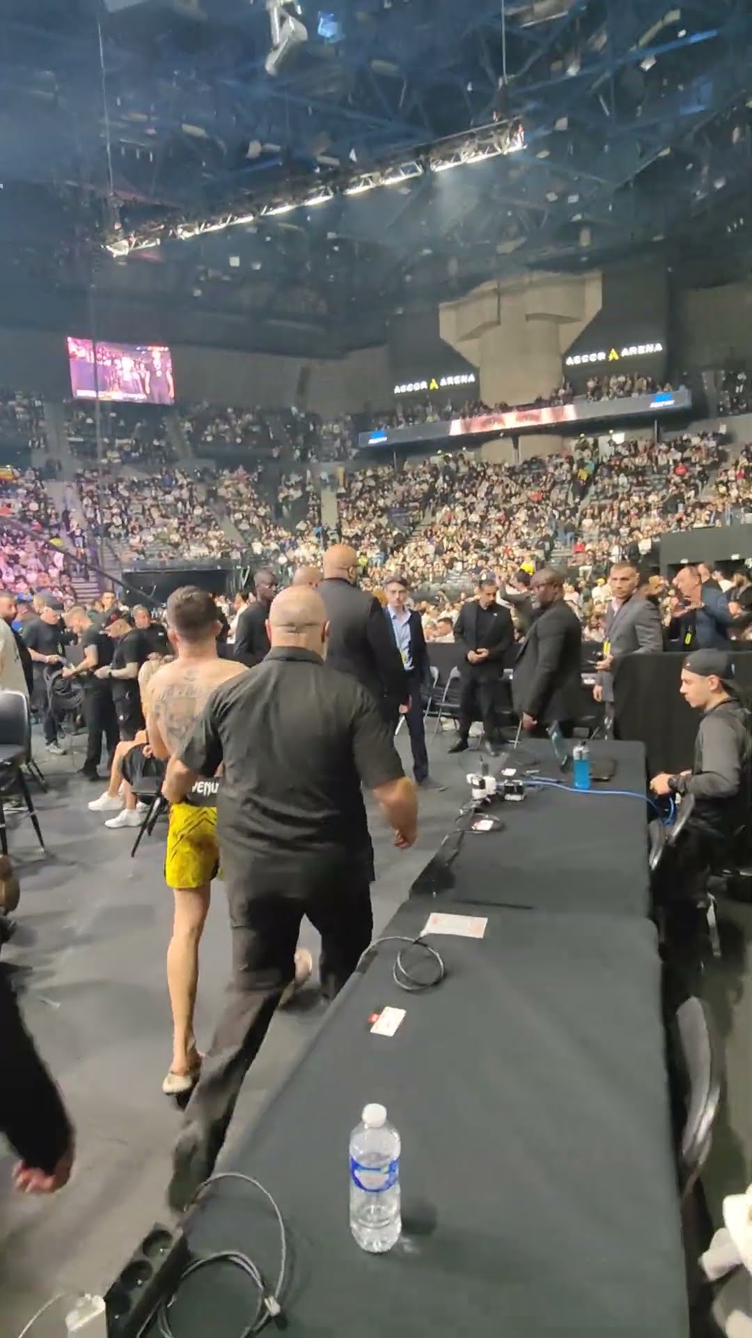 Dani Bárez sale victorioso del UFC París. #mma #ufc