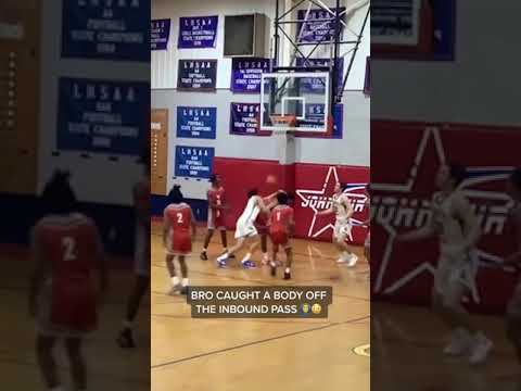 The inbounds poster with AUTHORITY‼️🙆‍♂️ (via @jordan.tr3han) #shorts