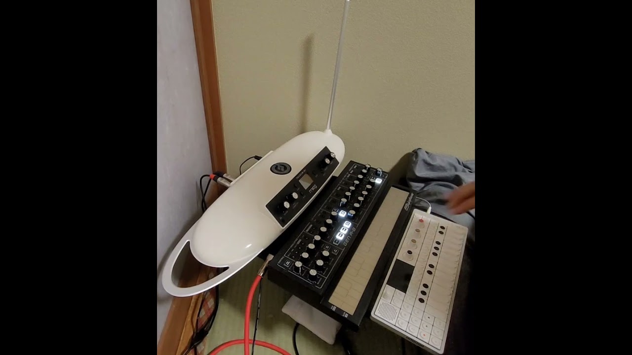 Dubreq Stylophone Gen R 8 JAM002 techno noise experiment dubreq Dubreq Stylophone Gen R 8 JAM002 techno noise experiment dubreq