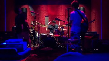 Sayap-Sayap Patah (Dewa) - Cover by Diamonds