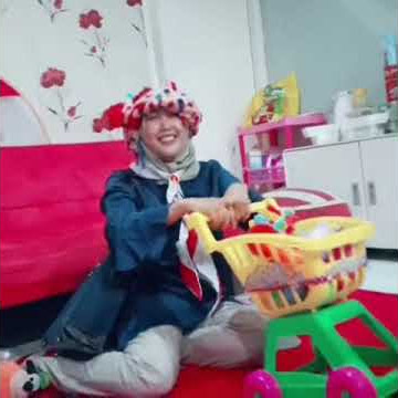 Parodi berbeda kazta