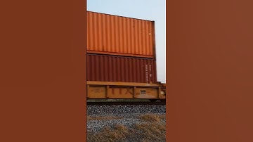 🔥 Eastbound BNSF Crosses with Westbound BNSF!!! 🔥 #shorts #bnsf #train