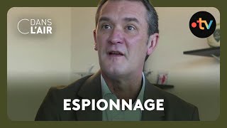 Ingérence russe : qui sont les quatre Français accusés d’espionnage au profit de Moscou ?