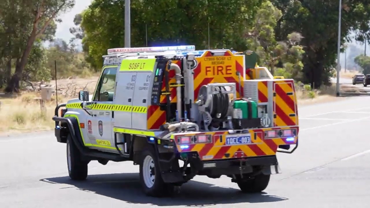 3rd Alarm Bushfire in the Specticles, City of Kwinana, (BEST PARTS), HELI DROPS