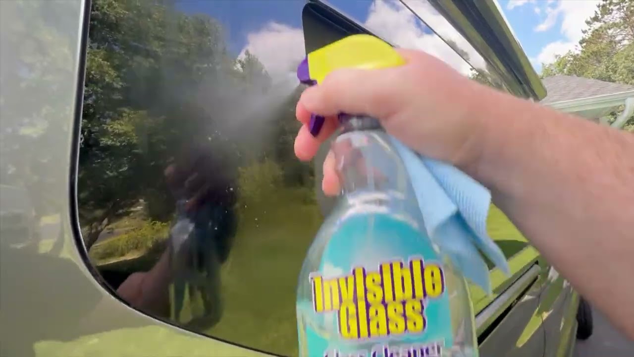 Легко удаляйте пятна от воды со стекол автомобиля с помощью средства для удаления пятен от воды C...