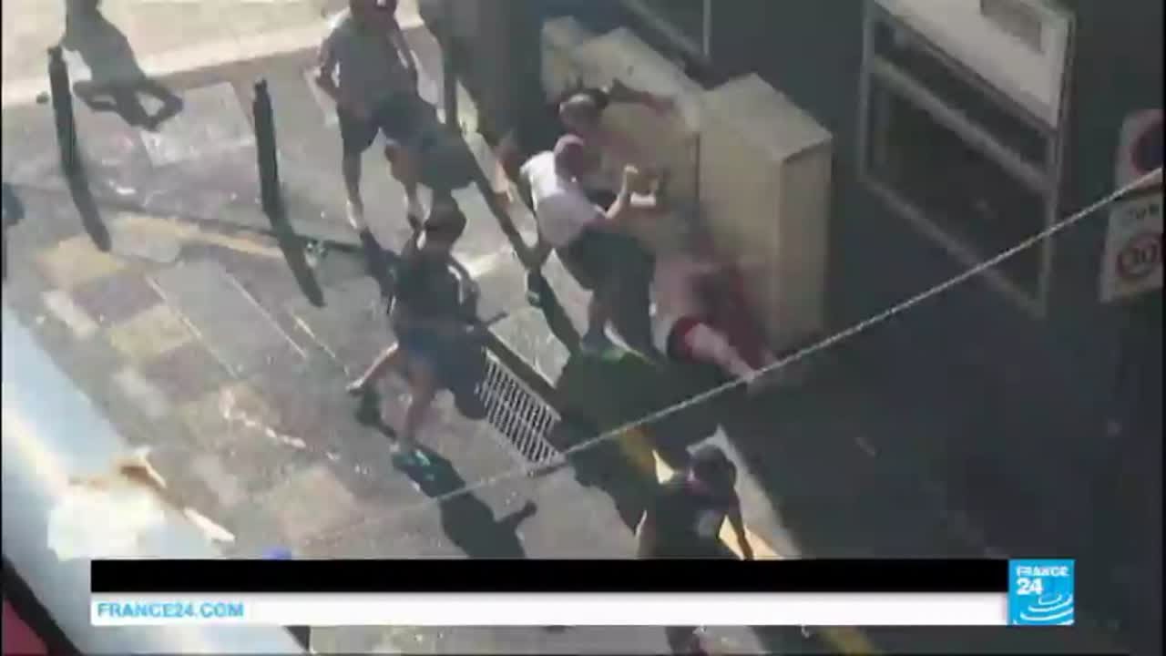 EURO 2016 - violence erupt at England-Russia game: 