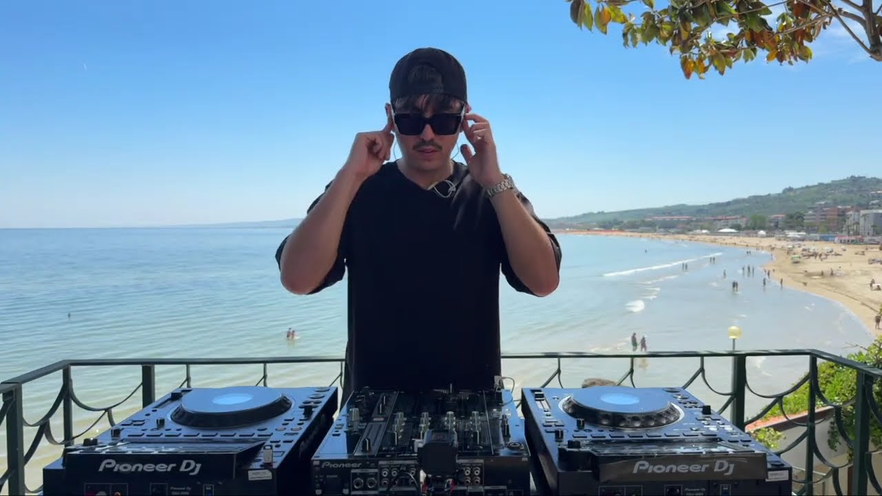 Afro House DJ Mix – Melodic & Afro House Set | Club Music Session