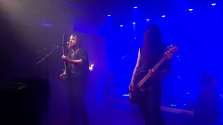 Gleichmacher - In Flammen