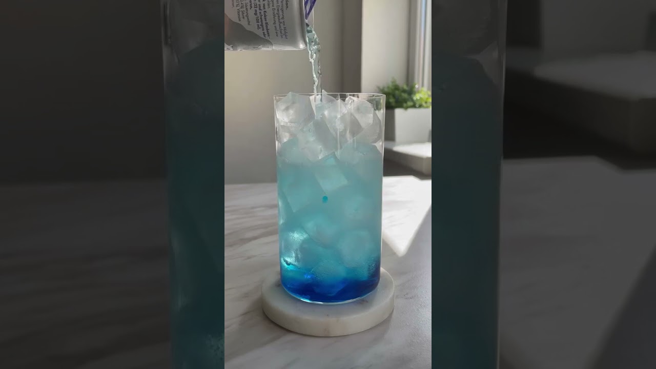 let's make Blue Ocean Glitter Drink 💚💙