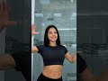 haciendo bailecito antes de la ducha jaja