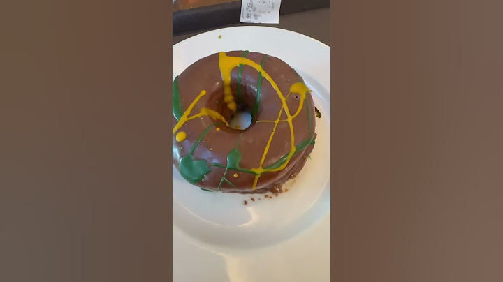 Donuts Dubai chocolate από τα Starbucks 🍩