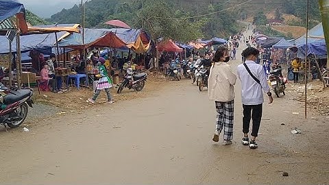 Cầu Cốc ly 18/2/2021 /Đông người  nhất trong tinh lào Cai