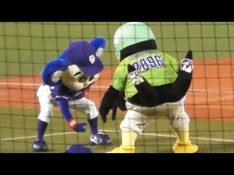 2020/10/24つば九郎とドアラのいつものアレ