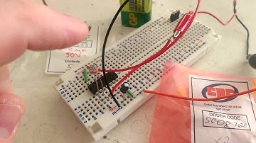 Schmitt triger oscillator