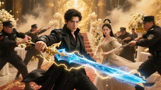 小姑娘大大咧咧説要保護窮小夥，誰知小夥的真實身份竟是無雙劍神，反過來幫小姑娘的家族登上巔峯！#短劇#熱門短劇