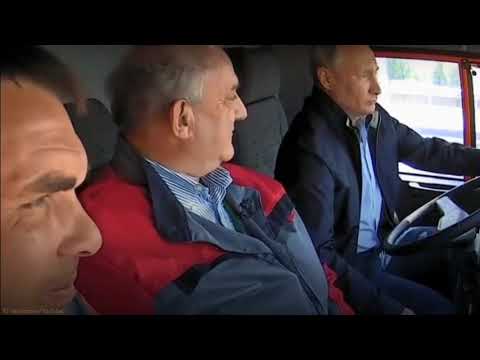 Едет парень на камазе