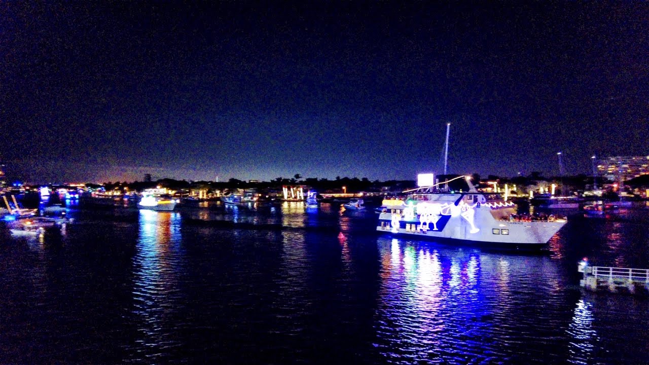 Las olas christmas boat parade