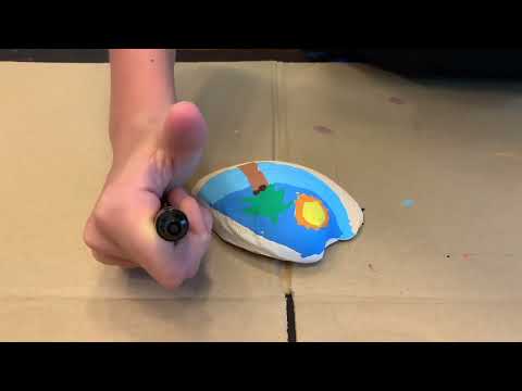 Customizing a seashell with Posca markers