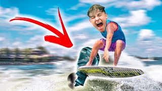 JE TESTE UN SURF À MOTEUR ÉLECTRIQUE (ça va beaucoup TROP vite) ?????????????