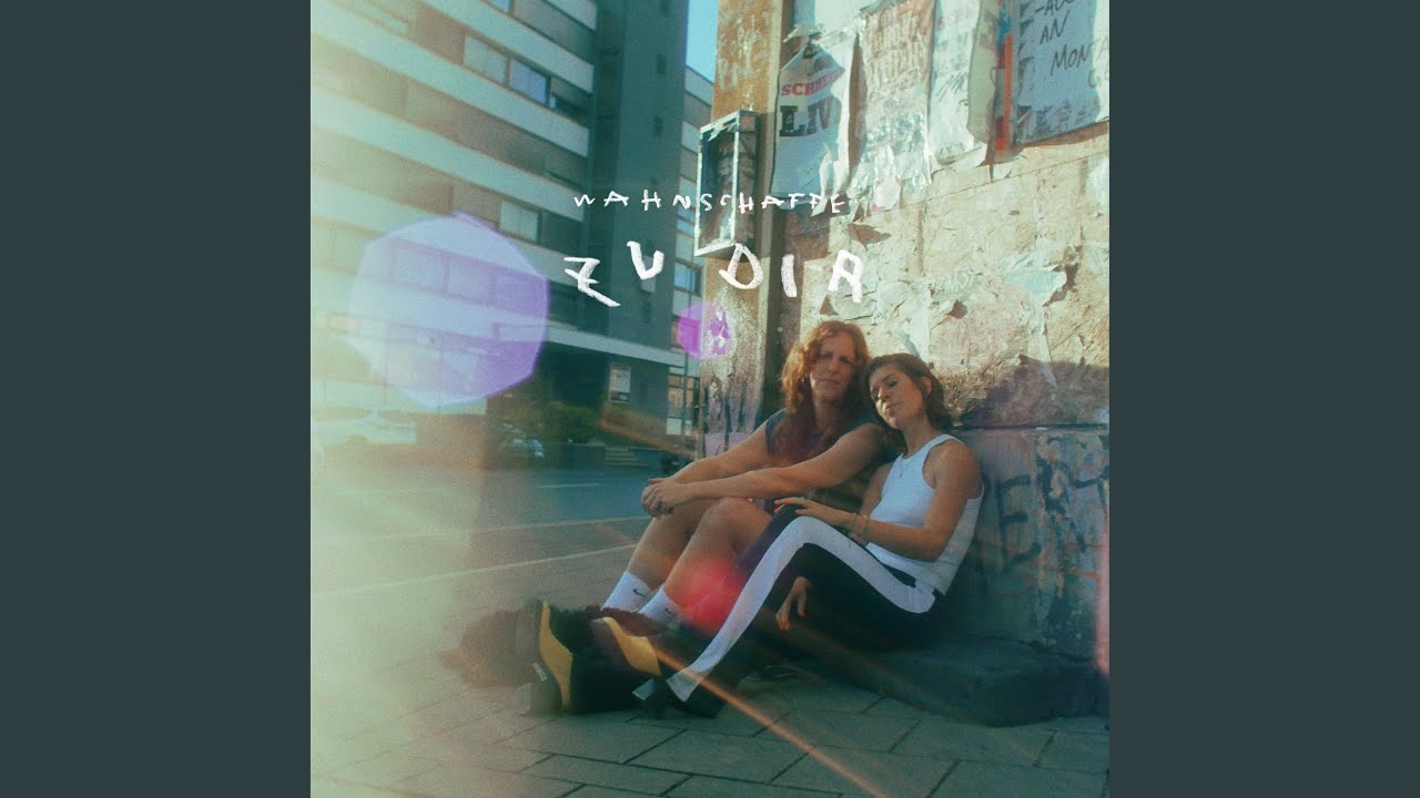 Zu Dir adlı videoyu YouTube'da izle Zu Dir adlı videoyu YouTube'da izle