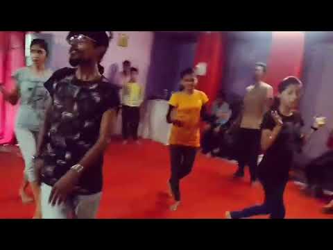 free dowbload holi hai from bhadri ki dulhaniya