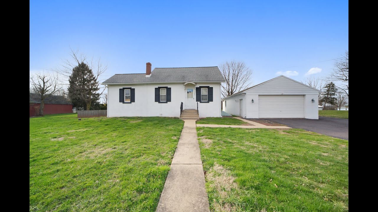 172 Pennapacker Drive in Collegeville, PA Virtual Tour