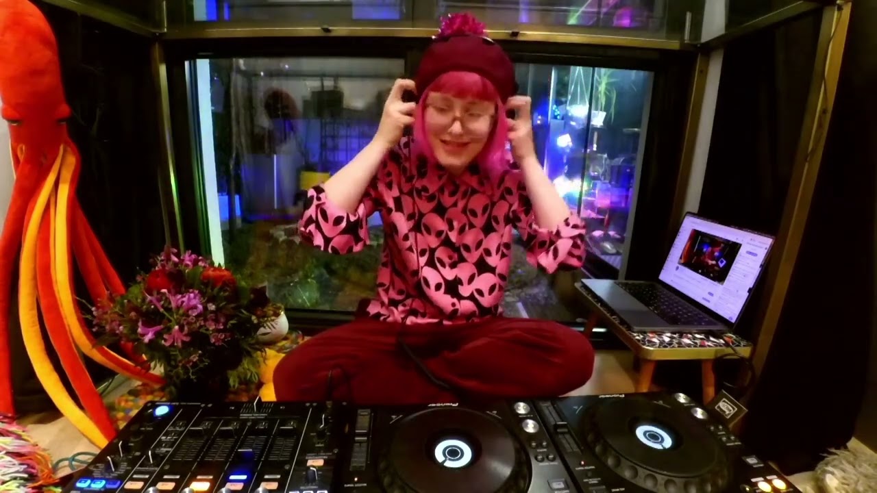 Bebetta In Bed #86 Warm House, Funk & Tech Grooves for Winter Souls