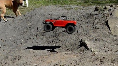 High Volts RC - SCX10 Slow Mo Rock Jumps
