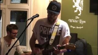 Download lagu One Of These Days - Tom Braggins Trio