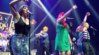 POSTMODERN JUKEBOX- SORRY Justin Bieber Cover Closes Show at Comerica in Phx. AZ 8/11/2017 #pmjtour