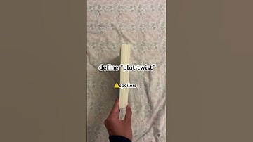 this plot twist had me shook #booktok #bookworm #books #reading #booktube #shorts