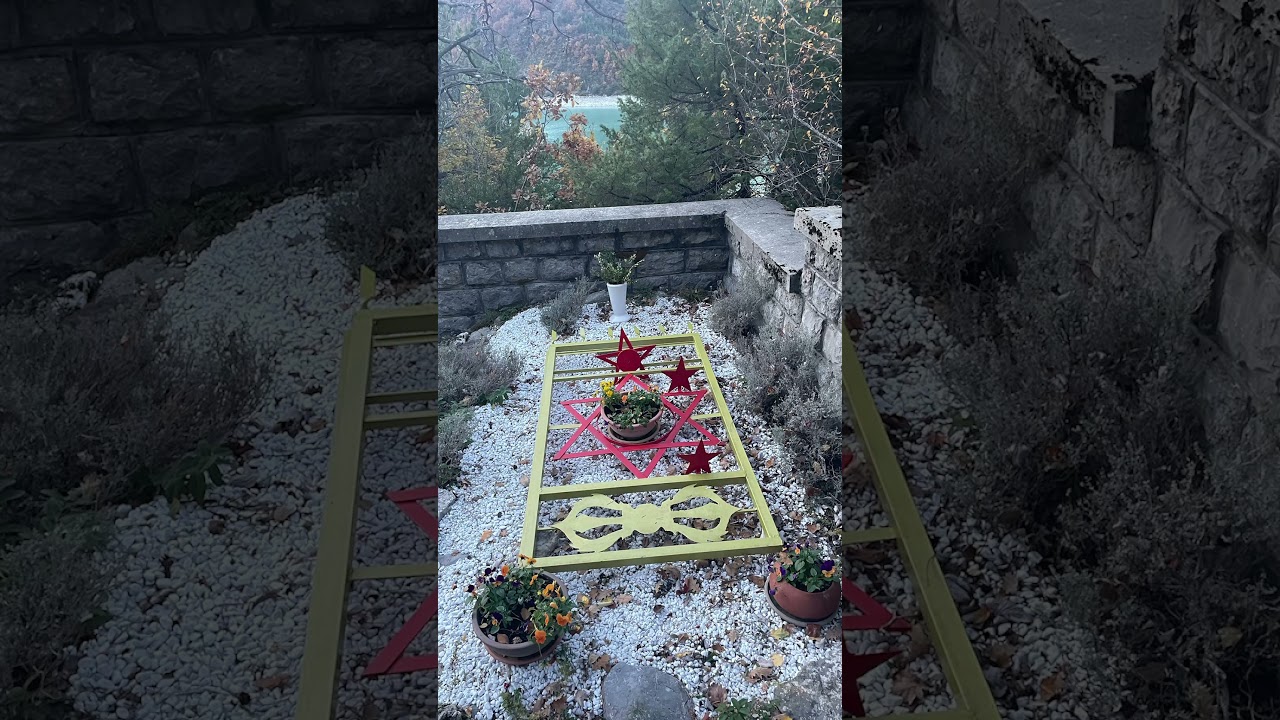 I took pictures of a secret cult in French Mountains : The Mandarom