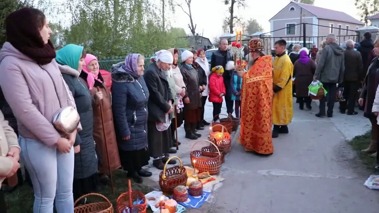Освячення Пасок та Обхід Церкви на Великдень у с .Тупичів.
