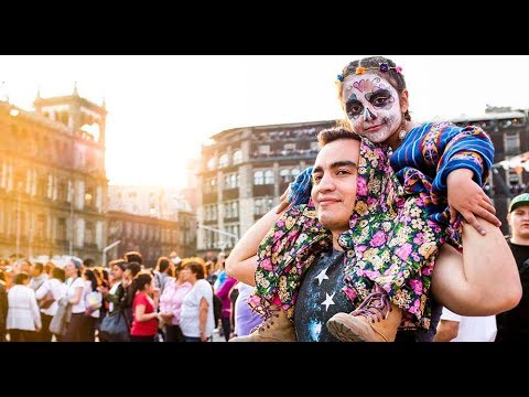 Day of the Dead or Dia de los Muertos, What is the Origin of the Grinning ...