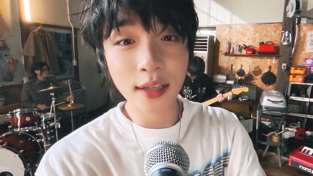 Watch 달리자 우리 둘이 밤새도록 chillin’ | 정수민 - Drive Thru (Live with Band) on YouTube Watch 달리자 우리 둘이 밤새도록 chillin’ | 정수민 - Drive Thru (Live with Band) on YouTube