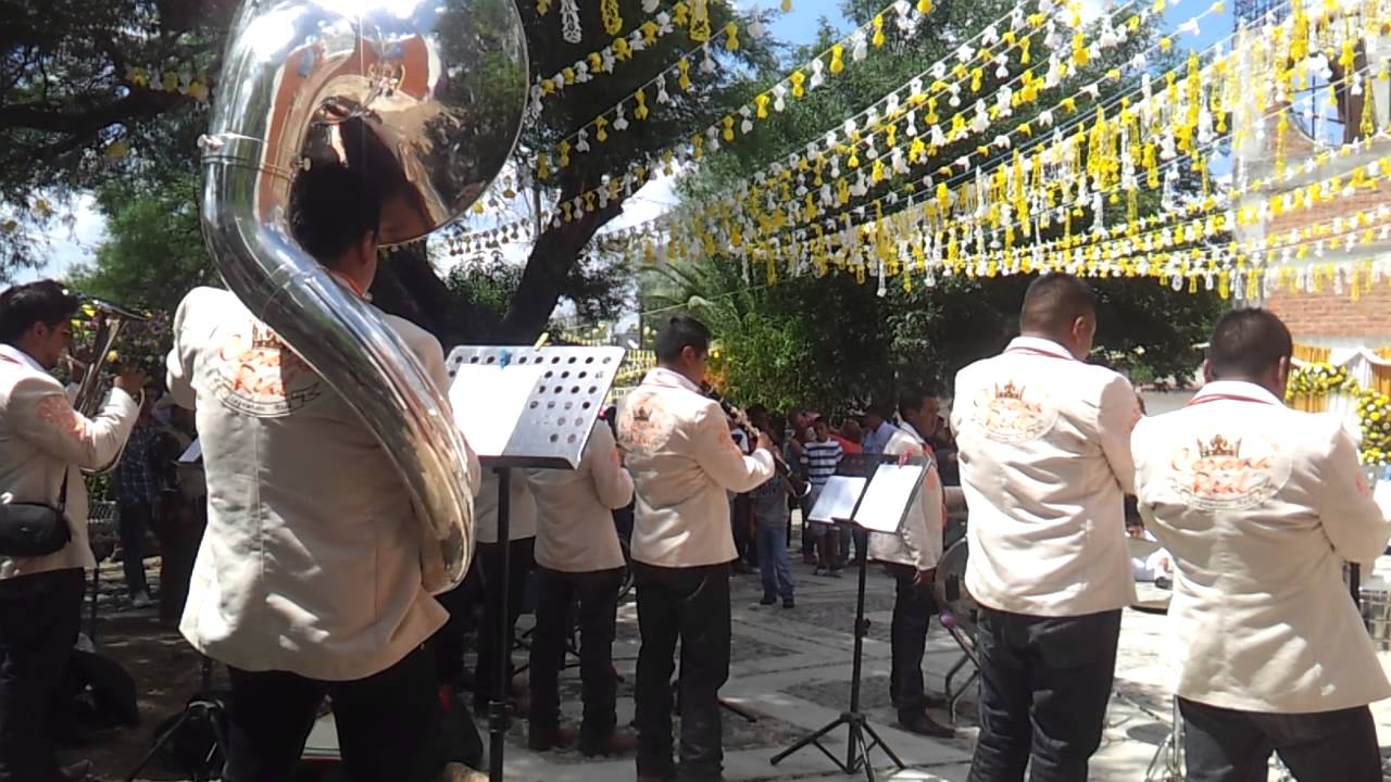 La Cautivadora Banda Corona Real VS Banda Perla de Michoacan 2