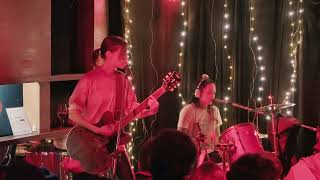 Las Kellies &#39;Rid of You&#39; Vivo en Cosmic Sessions en Congo 2022.06.11