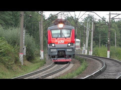 Электровоз ЭП20-043 с