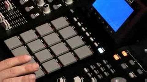 Akai MPC5000 Music Production Center