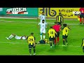 لحظات رعب سقوط مفاجئ للاعب الاتصالات بعد بلع لسانه بمباراة المقاولون في كأس مصر