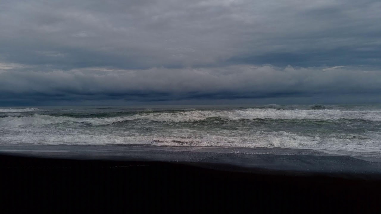 Relaxing Ocean Sounds in 4K (LIVE 24/7) Beach Waves for Sleep and Relaxation | Pink Noise ASMR