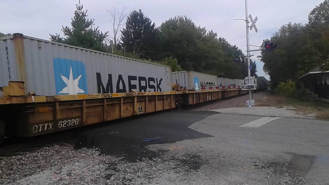 NS inermodal train at buechel depot