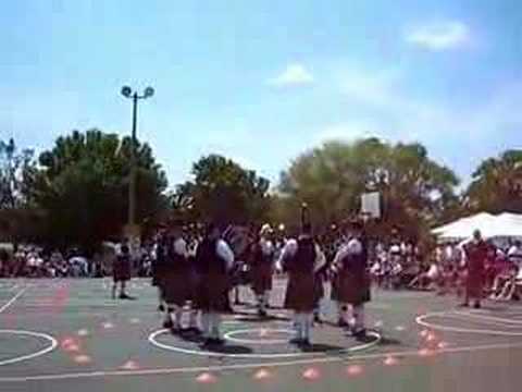 Harp and Thistle Pipe Band - 2007 Dunedin Highland...