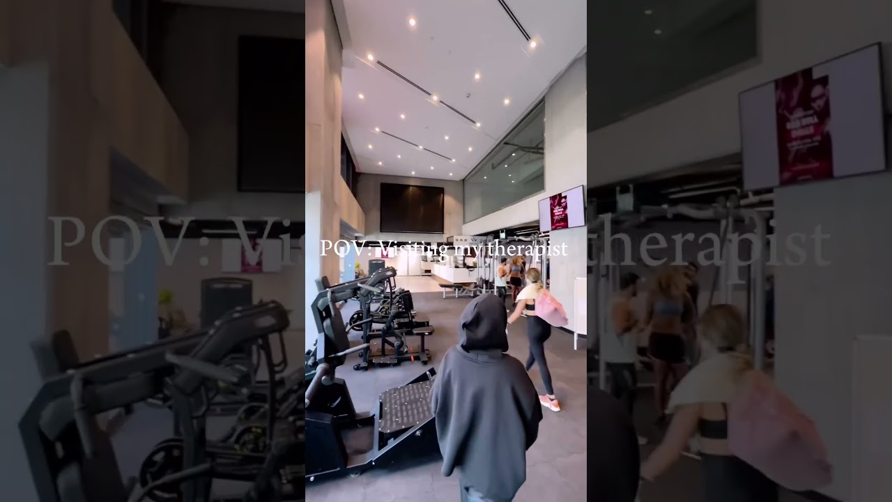 Therapy session at Uform fitness 