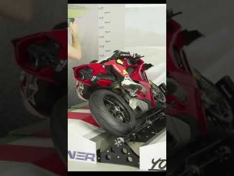 15 sec of pure adrenaline. Motorbike simulator, Simulateur moto, Simulador de moto Superbike MotoGP