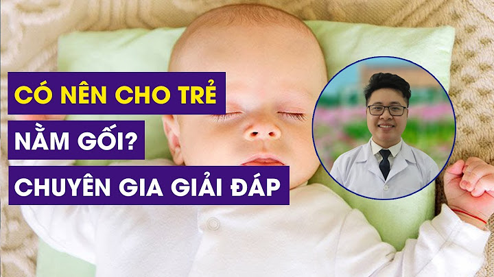 Trẻ sơ sinh nằm gối chống trào ngược bao lâu