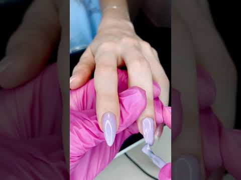 Покрытие камуфлирующей базой💅🏻