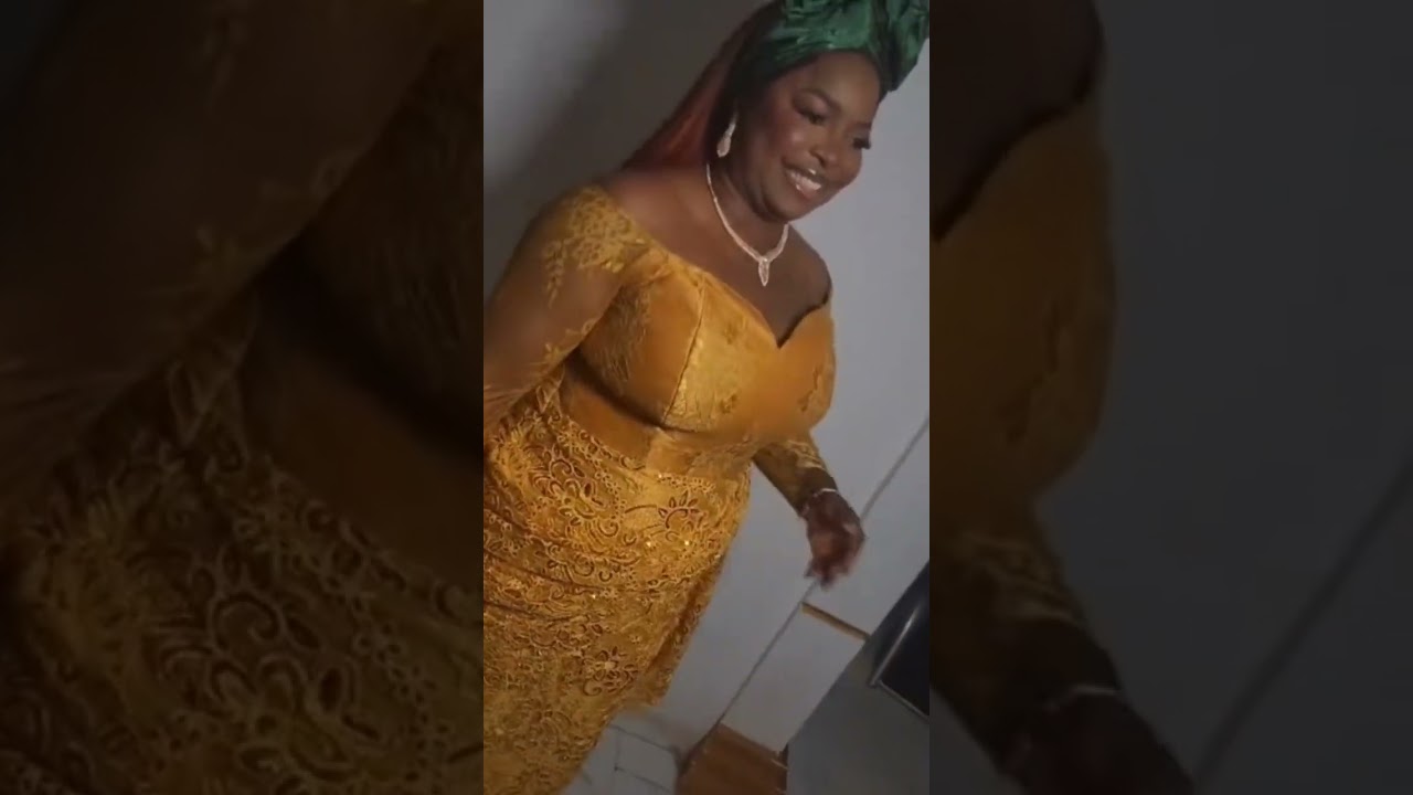 beautiful dress for mamas in the house